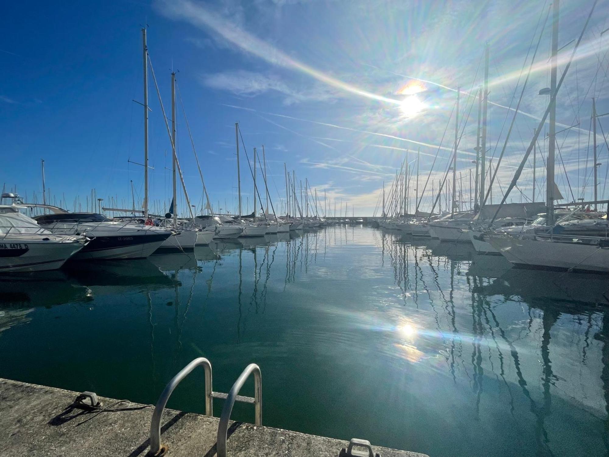 Superbe Appartement En Bord De Mer, Pres Du Centre Et Des Plages Menton Buitenkant foto