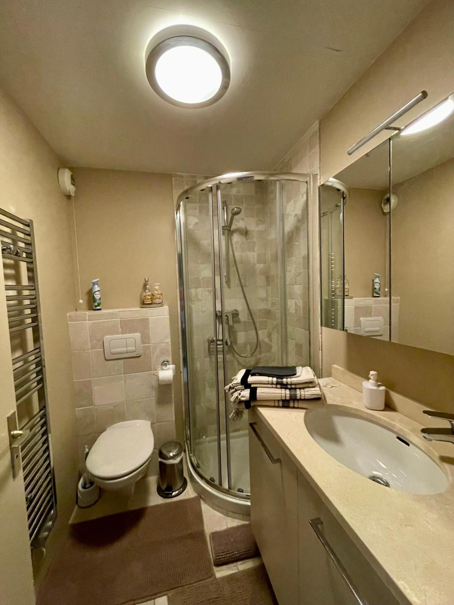Superbe Appartement En Bord De Mer, Pres Du Centre Et Des Plages Menton Buitenkant foto