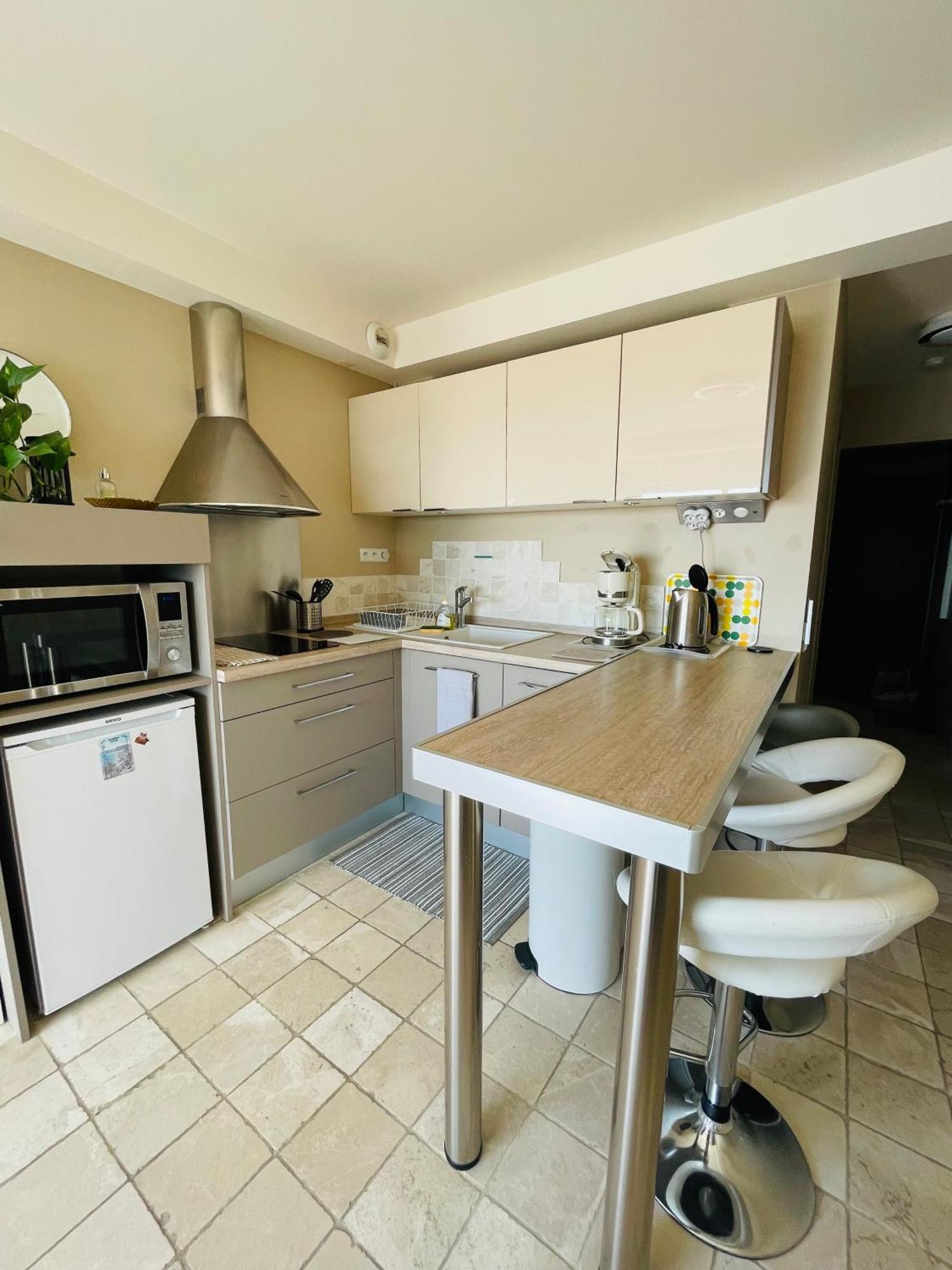 Superbe Appartement En Bord De Mer, Pres Du Centre Et Des Plages Menton Buitenkant foto
