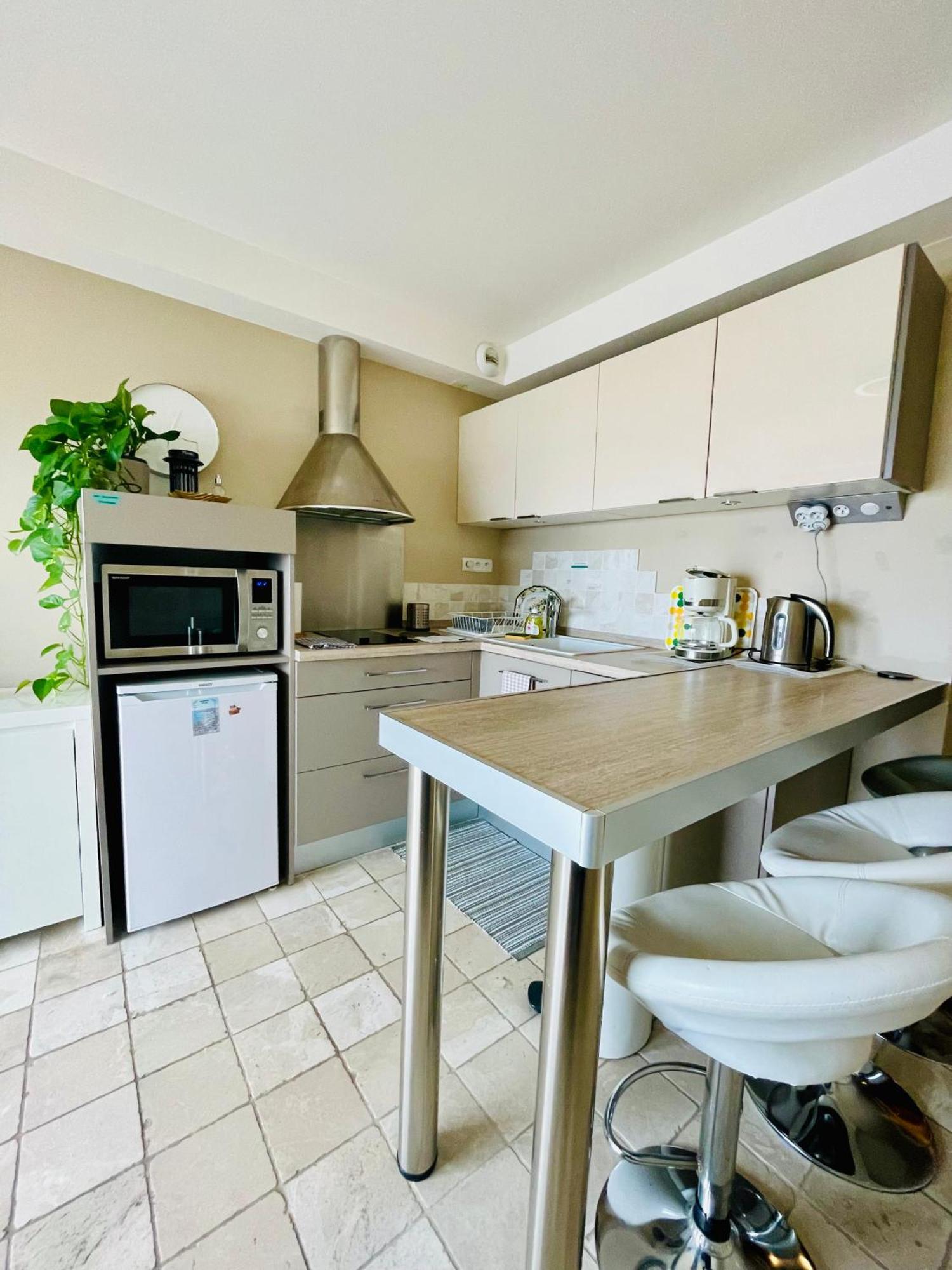Superbe Appartement En Bord De Mer, Pres Du Centre Et Des Plages Menton Buitenkant foto